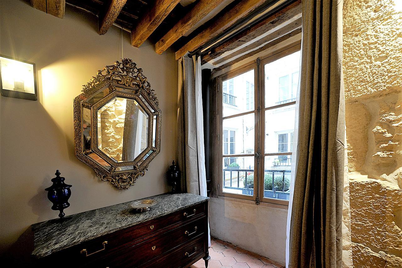Historical 3 Bedroom Gravilliers
