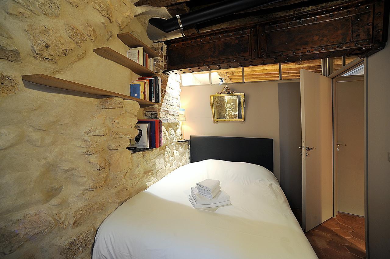 Historical 3 Bedroom Gravilliers
