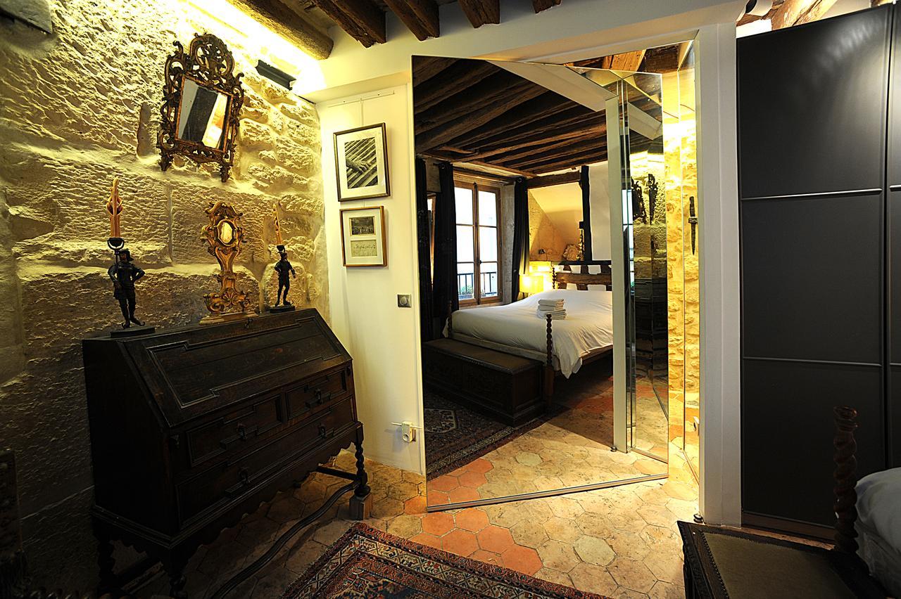 Historical 3 Bedroom Gravilliers